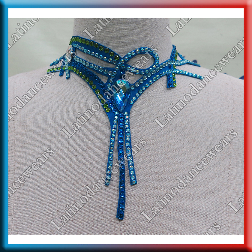 WOMAN LATIN SALSA BALLROOM NECKLACE (NEC5)
