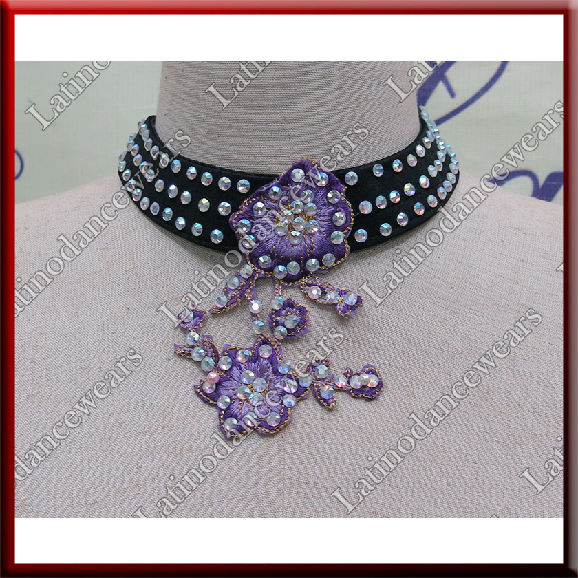 WOMAN LATIN SALSA BALLROOM NECKLACE (NEC70)